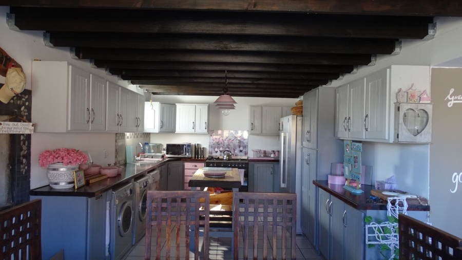 4 Bedroom Property for Sale in Kabeljauws Eastern Cape
